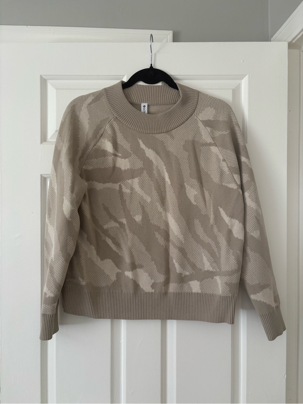 Athleta Merino Wool Blend Jacquard Camo Sweater - Beige Cream - Size S - NWOT